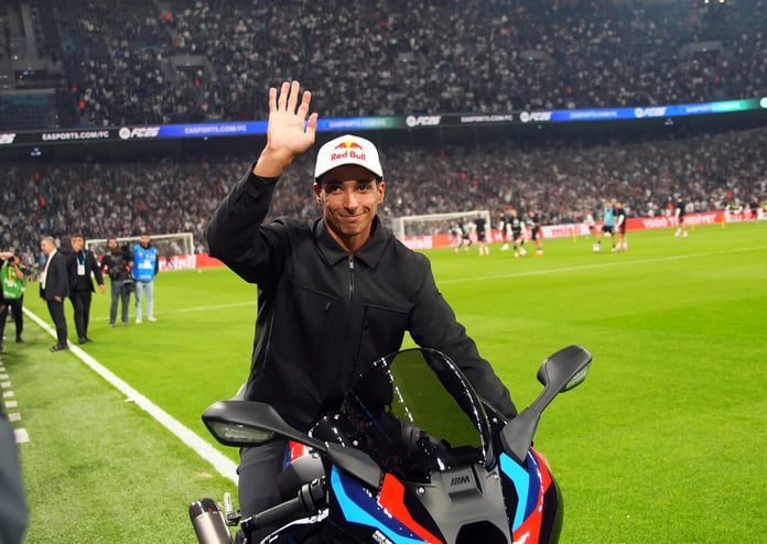 Toprak Razgatlıoğlu selamlandı