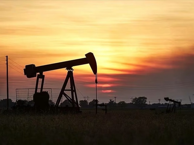 İsrail, İran'a saldırdı! Petrol fiyatları sert yükseldi