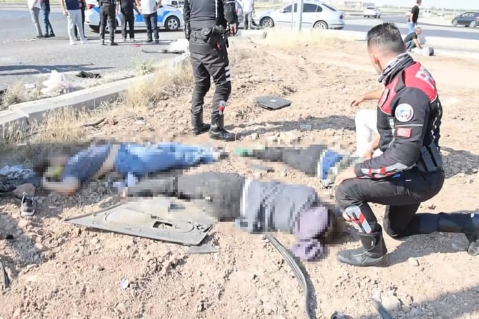 Üniversite sınavına giden öğrenciler kaza yaptı: 1 ölü 8 yaralı