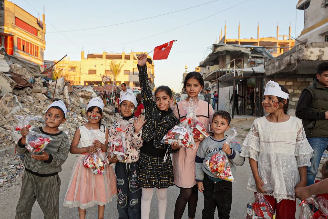 Yeryüzü Doktorları umut olmaya devam ediyor