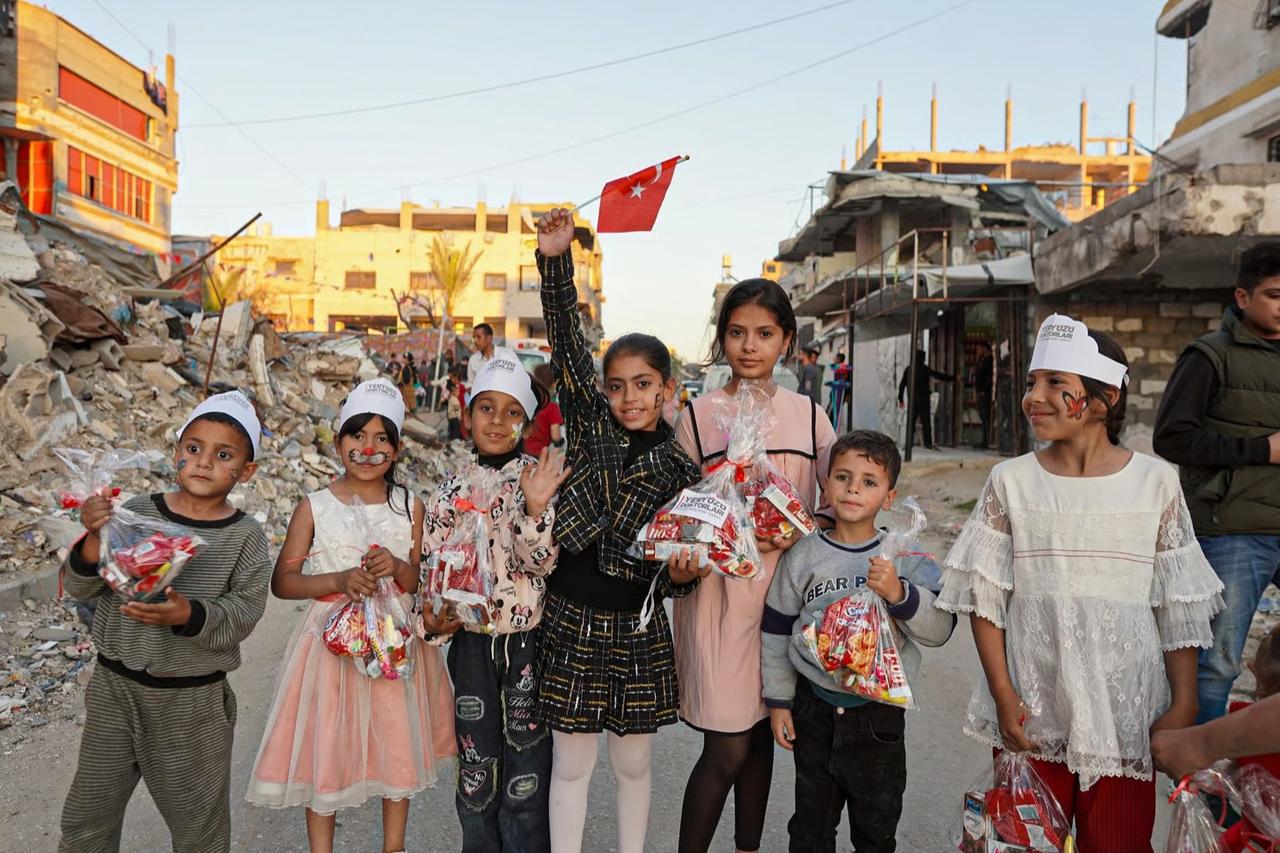 Yeryüzü Doktorları umut olmaya devam ediyor