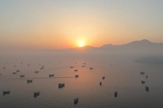 Iran and Oman Near Deal to Reopen Strait of Hormuz With Fees