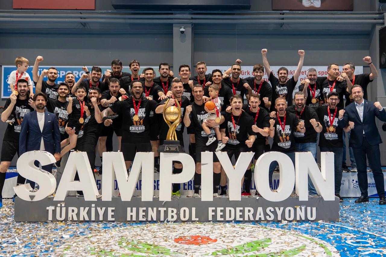Hentbol Erkekler Süper Ligi'nde Beşiktaş, Nilüfer Belediyespor'u mağlup ederek 18. kez şampiyon oldu