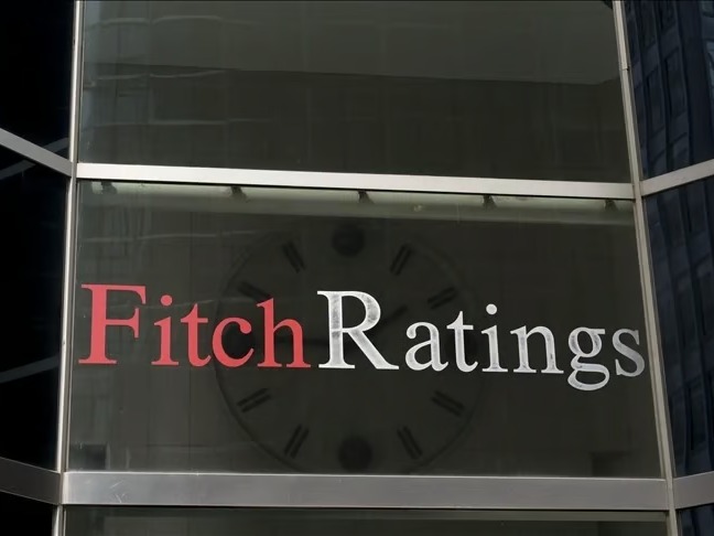 Fitch Türkiye'nin kredi notu görünümünü pozitife çevirdi