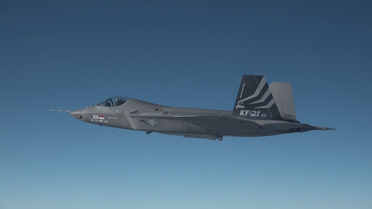 KF-21 savaş uçağı