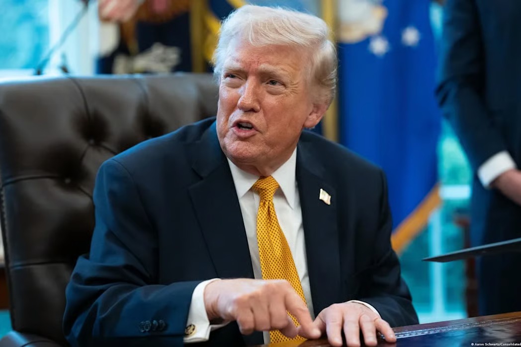 Trump Signals Pause in Strikes Amid Iran Talks