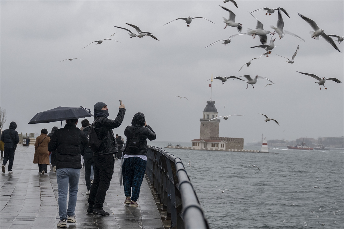 İstanbul’da sağanak ve fırtına etkili oldu