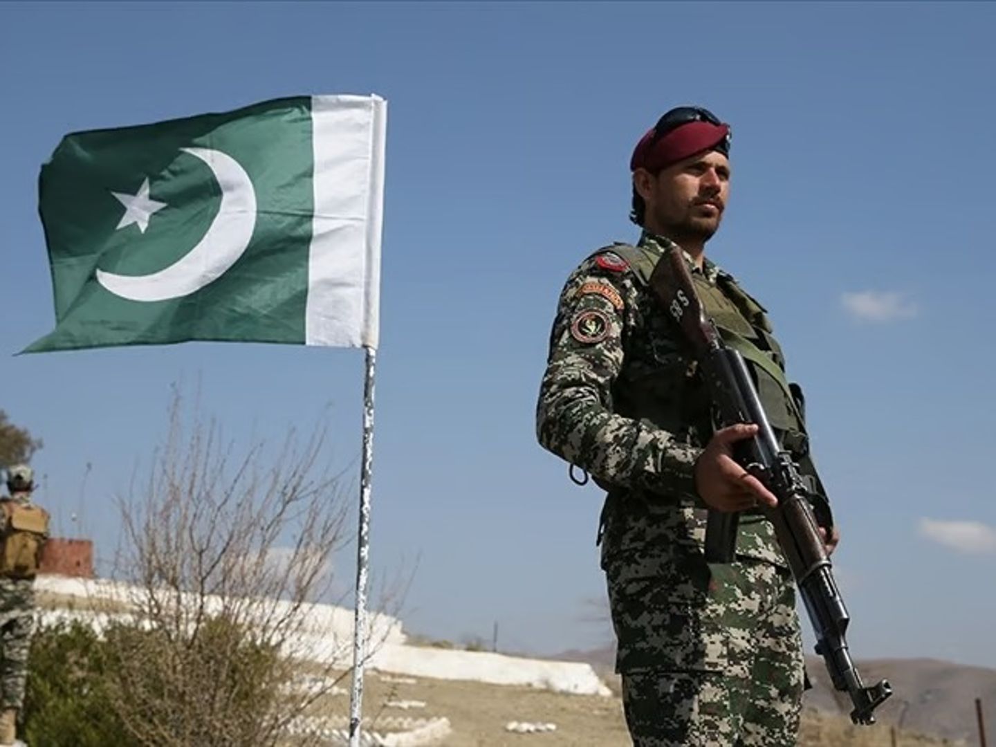 Pakistan Hindistan'ın saldırılarına misilleme yaptı