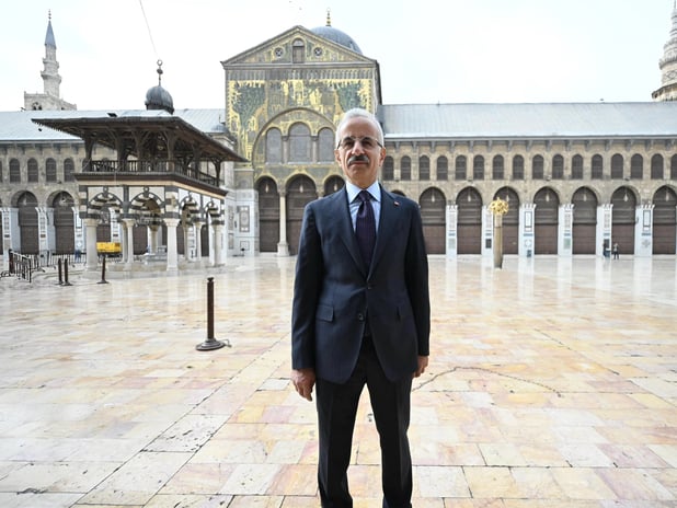 Ulaştırma ve Altyapı Bakanı Uraloğlu Şam'da