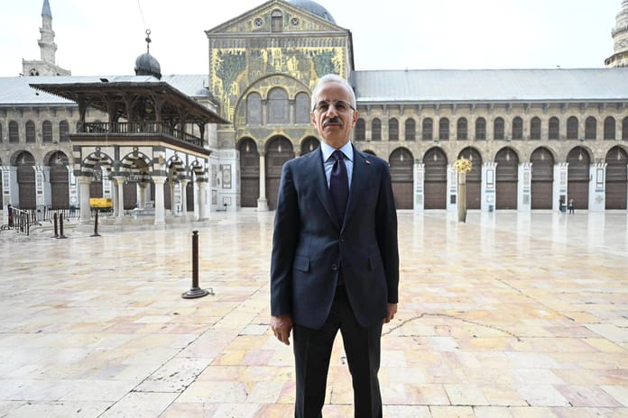 Ulaştırma ve Altyapı Bakanı Uraloğlu Şam'da