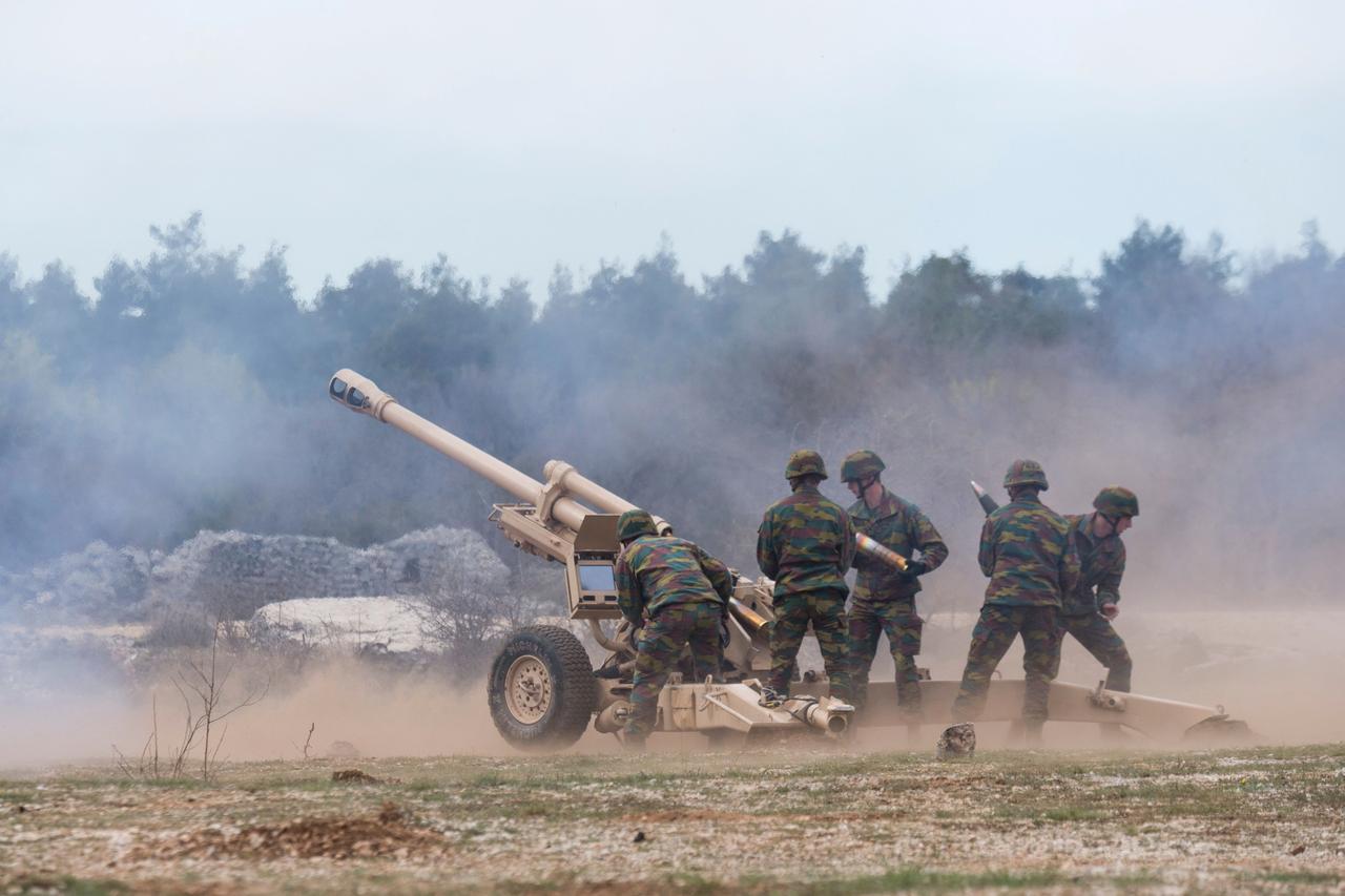 BAE Systems, Birleşik Krallık'ın 105 mm Light Gun desteğini sürdürecek