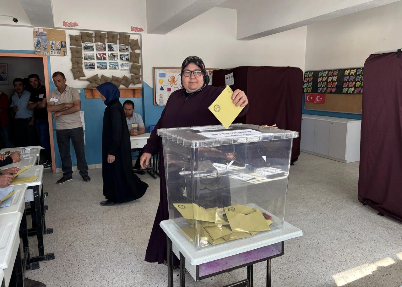 Tokat'ın 4 yeni beldesinde ara seçim heyecanı başladı: 5 bin 682 seçmen sandık başında