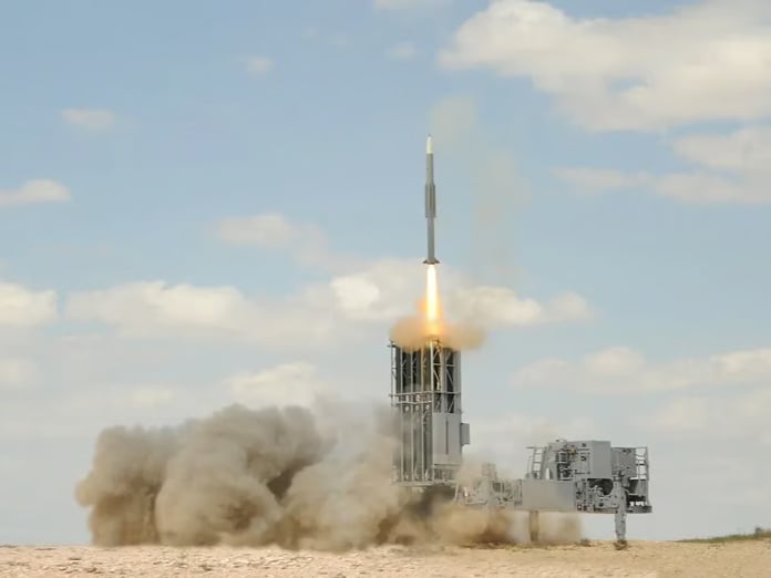 Slovakya Barak MX hava savunma sisteminin ilk bataryasını teslim aldı