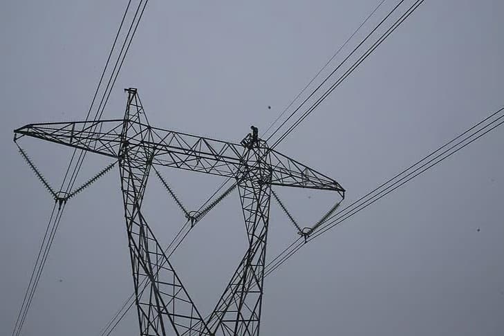 Fransa'nın güneyinde elektrikler gitti