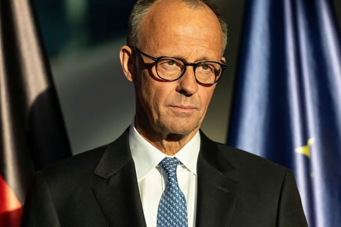 Başbakan Merz'den Suriyeli mültecilere "Geri dönün" çağrısı