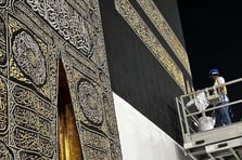 Epstein belgelerinde Kabe örtüsü iddiasında BAE detayı