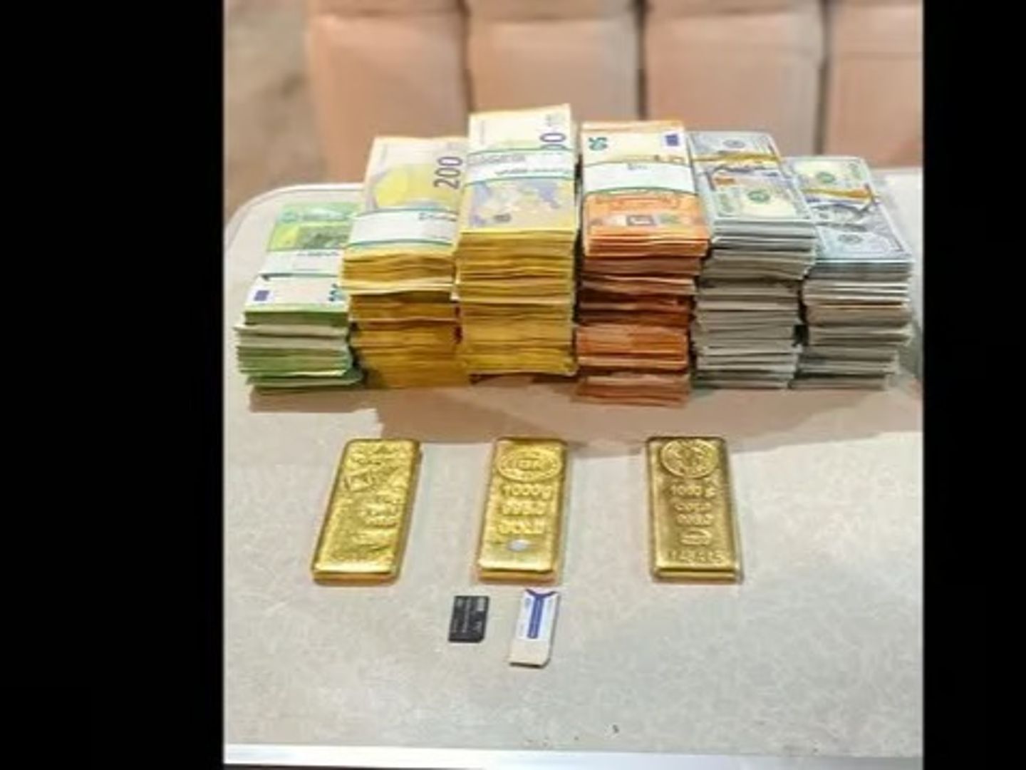 Manavgat’taki rüşvet paraları zirai depodan çıktı: Altın ve döviz bulundu
