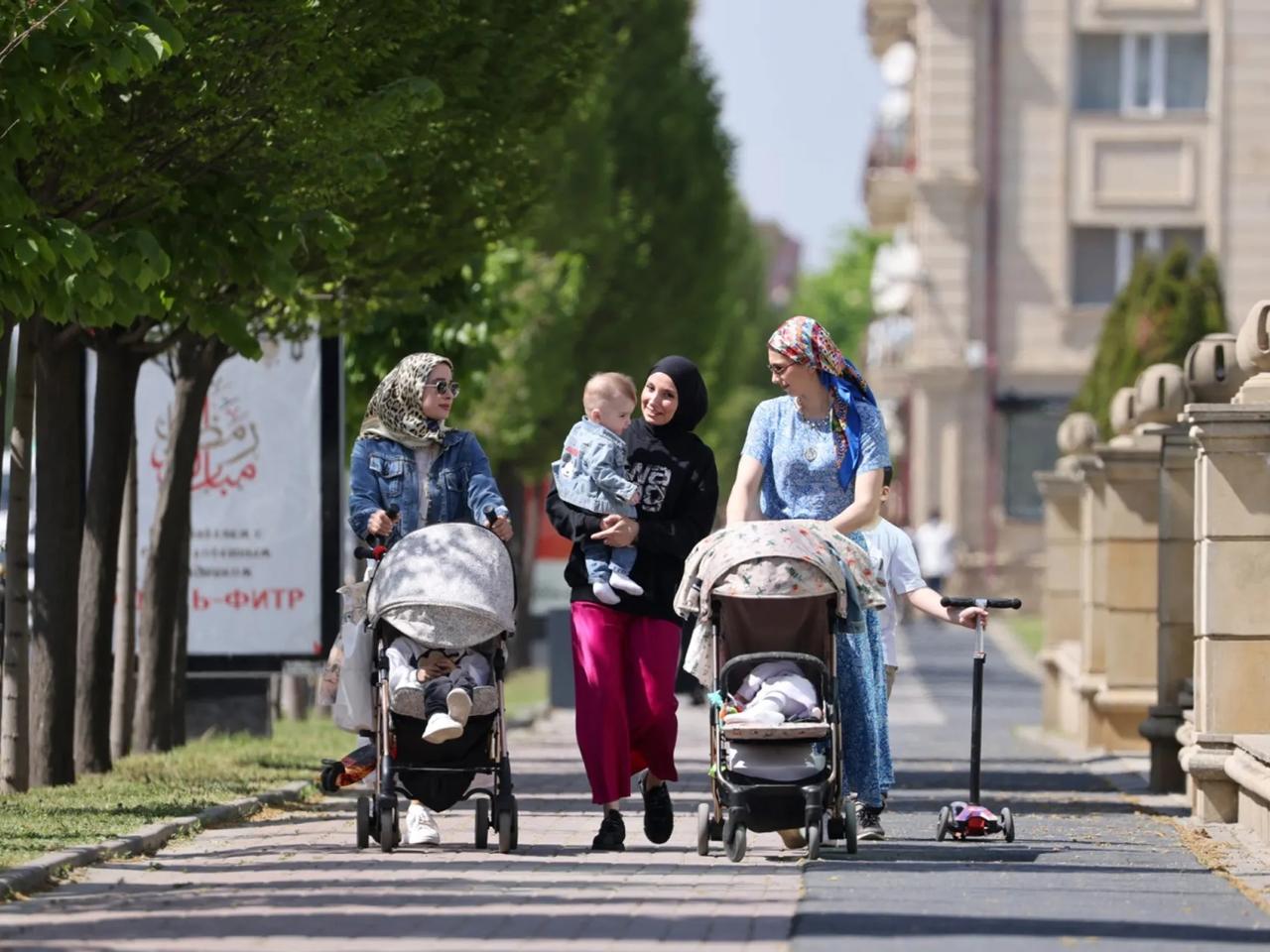 Çeçenistan'da evli çiftler yoksulluktan boşanıyor