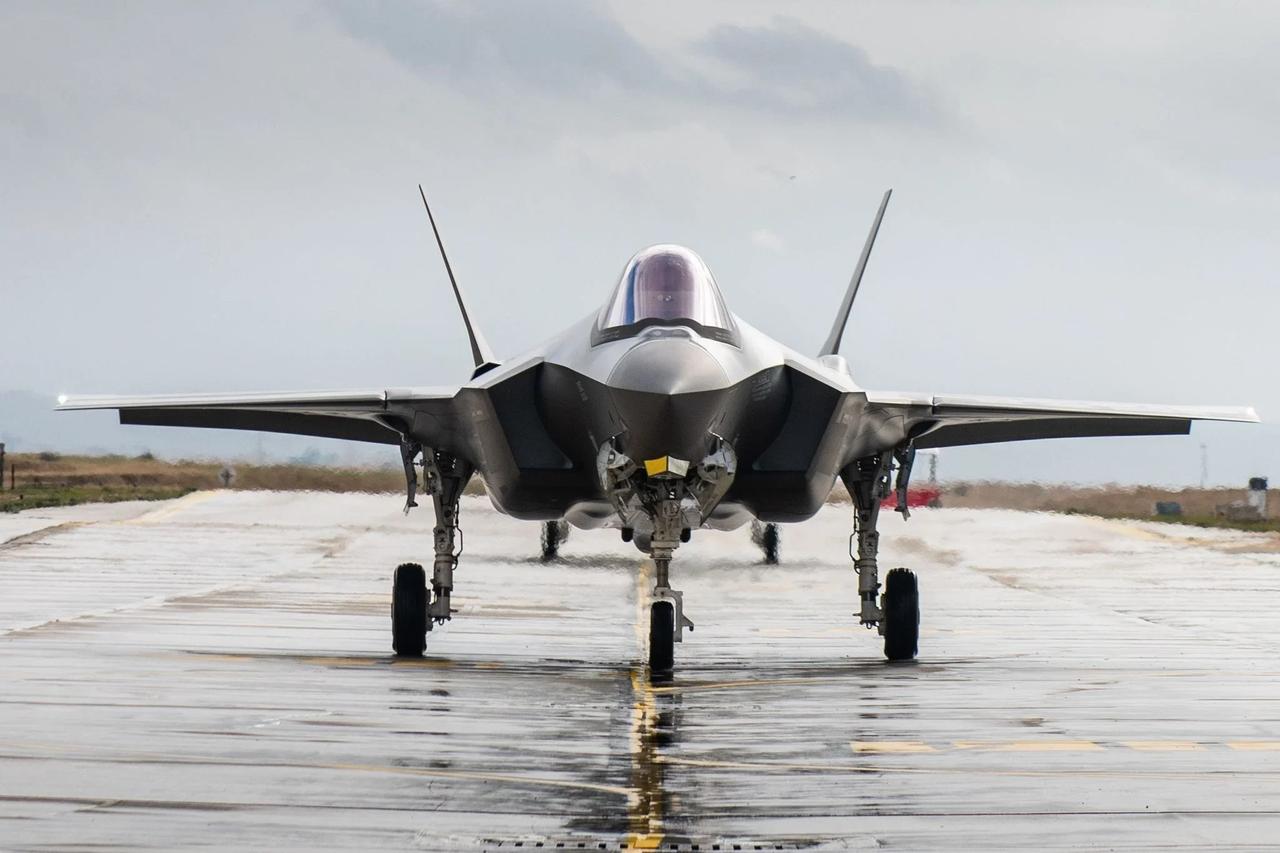 Finlandiya’nın ilk F-35A’sı ABD’ye ulaştı