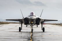 Finlandiya’nın ilk F-35A savaş uçağı ABD’ye ulaştı