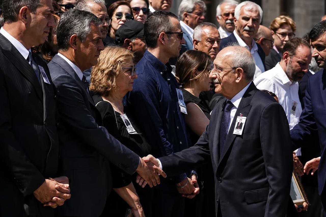 CHP'de Gözlerin Çevrildiği An! Kılıçdaroğlu ve Özel "Mutlak Butlan" sonrası ilk kez yan yana!