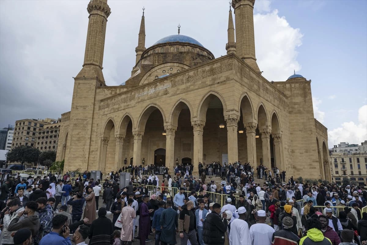İslam Dünyası Ramazan Bayramı'nı kutluyor