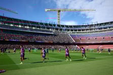 Barcelona, yenilenen Camp Nou'da taraftarıyla buluştu