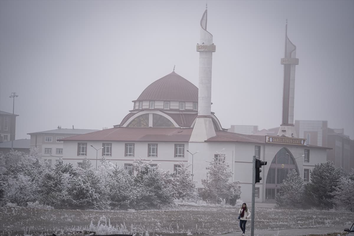 Erzurum, Kars, Ardahan ve Ağrı'da olumsuz hava koşulları etkili oldu
