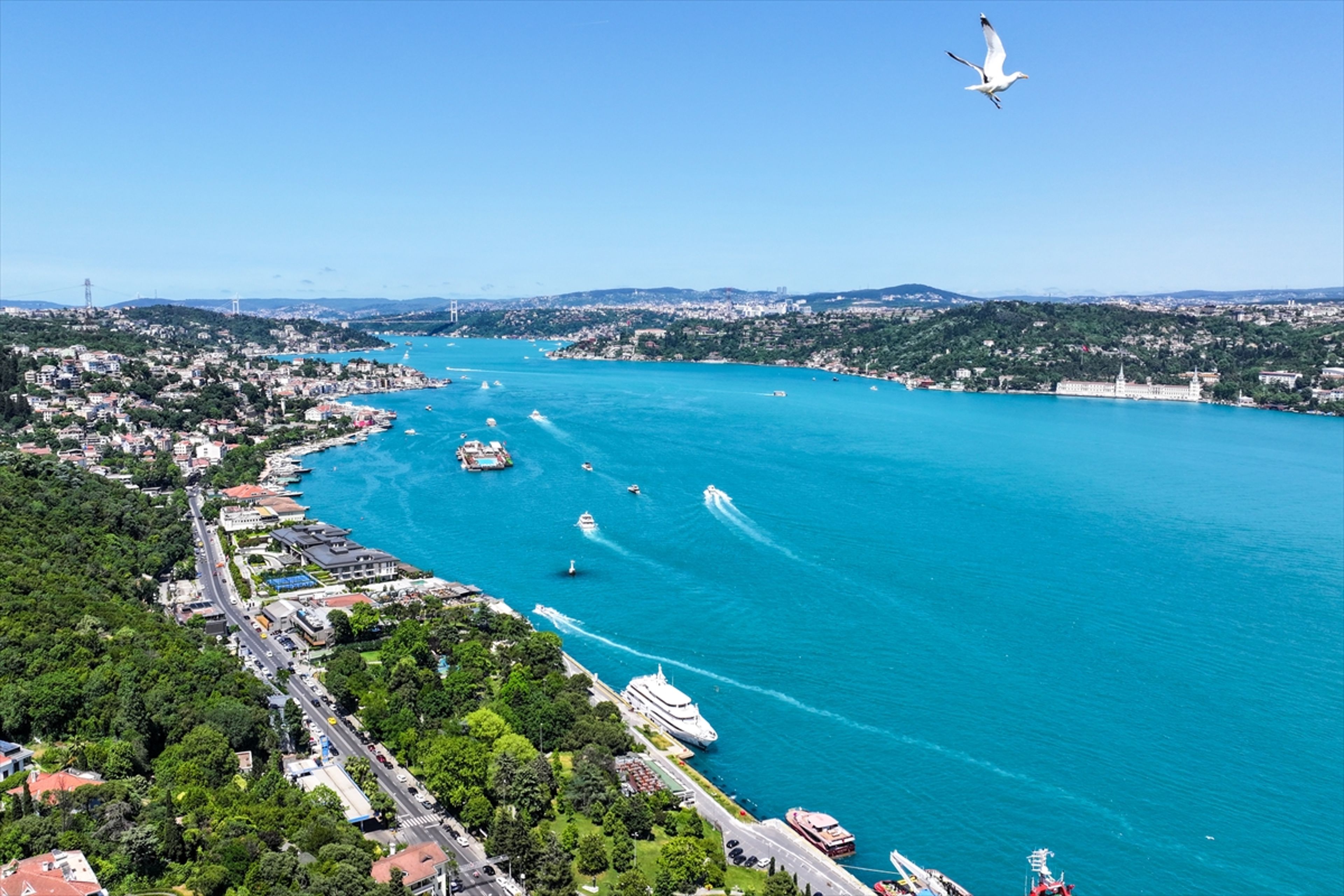 İstanbul Boğazı'nın turkuaz rengi büyüledi - 5. fotoğraf
