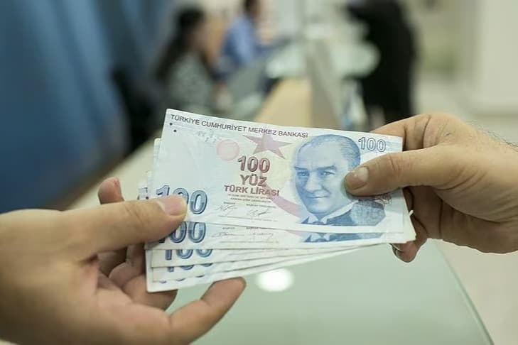 SGK'dan kayıt dışı çalışma uyarısı: Bunlar olursa işsizlik sigortası ve emeklilik hakkı yanıyor!