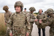 Birleşik Krallık, savaş hazırlığını artırmak için yeni mühimmat fabrikaları kuruyor