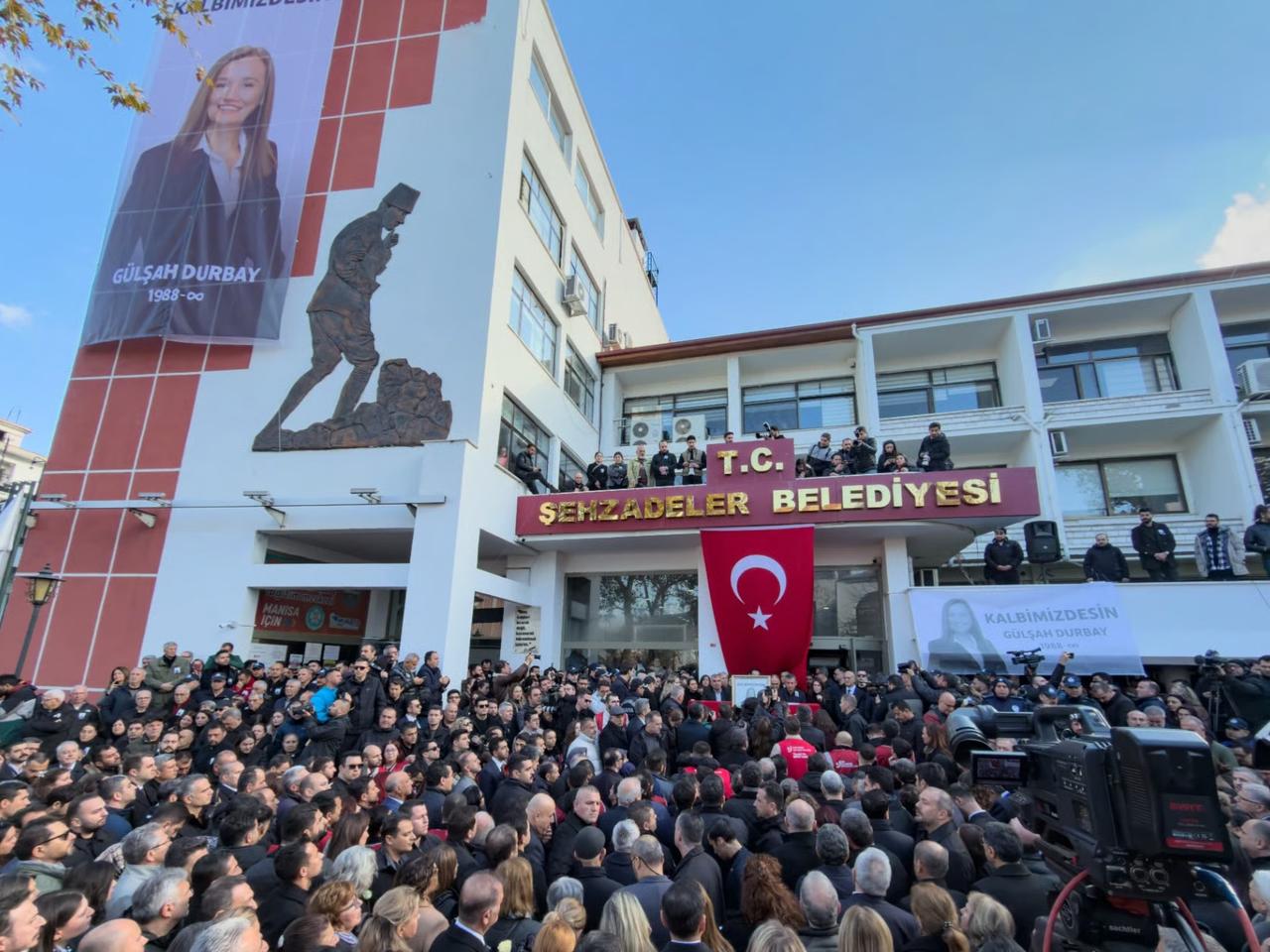 Gülşah Durbay son yolculuğuna uğurlandı 