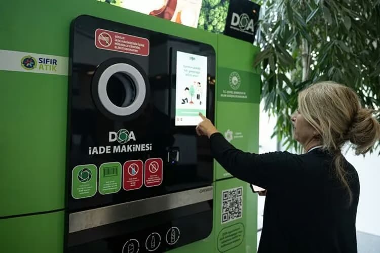 Sokak aralarında geri dönüşüm seferberliği