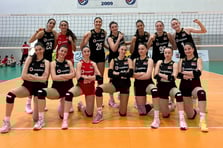 19 Yaş Altı Kadın Voleybol Milli Takımı, Balkan Şampiyonası'nda Kuzey Makedonya'yı mağlup ederek yarı finali garantiledi