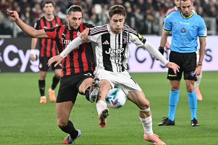 Serie A'da liderlik yarışı: Napoli'den liderlik galibiyeti, Milan'dan kritik puan kaybı