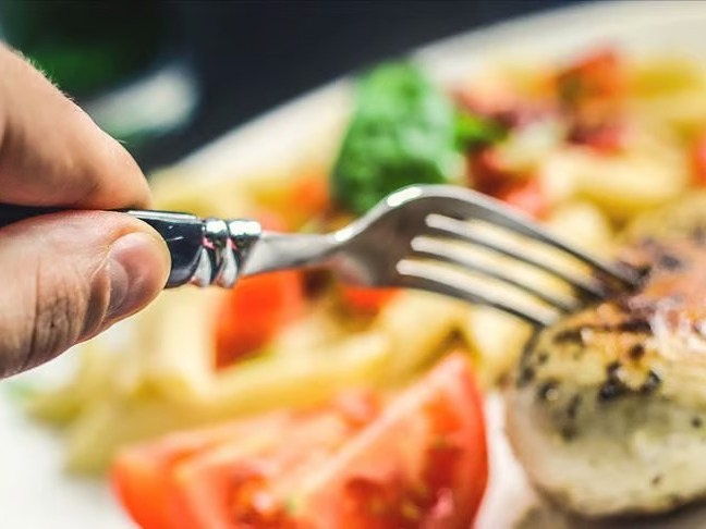 “Az yiyorum ama zayıflayamıyorum” diyenler…