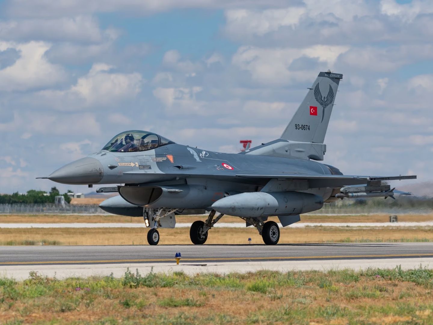 Güney Kıbrıs basını Türkiye’nin KKTC’ye F-16 konuşlandıracağını iddia etti