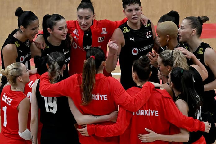 Filenin Sultanları, Milletler Ligi'nde Çekya karşısında: Finaller garantilendi, sıralama kovalanıyor