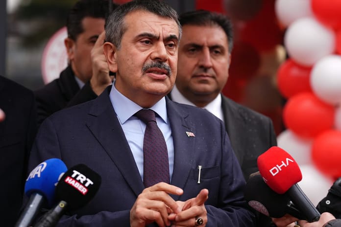 Eğitimde 'Ramazan' tartışması yargıya taşındı: Yusuf Tekin'den 168 isme dava