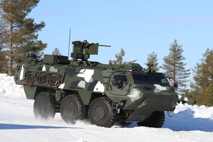 Letonya, Ukrayna’ya 21 adet Patria 6×6 zırhlı araç teslim etti