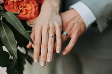 Diyanet ihtiyaç sahibi nişanlı gençlere 500 bin TL çeyiz yardımı yapacak