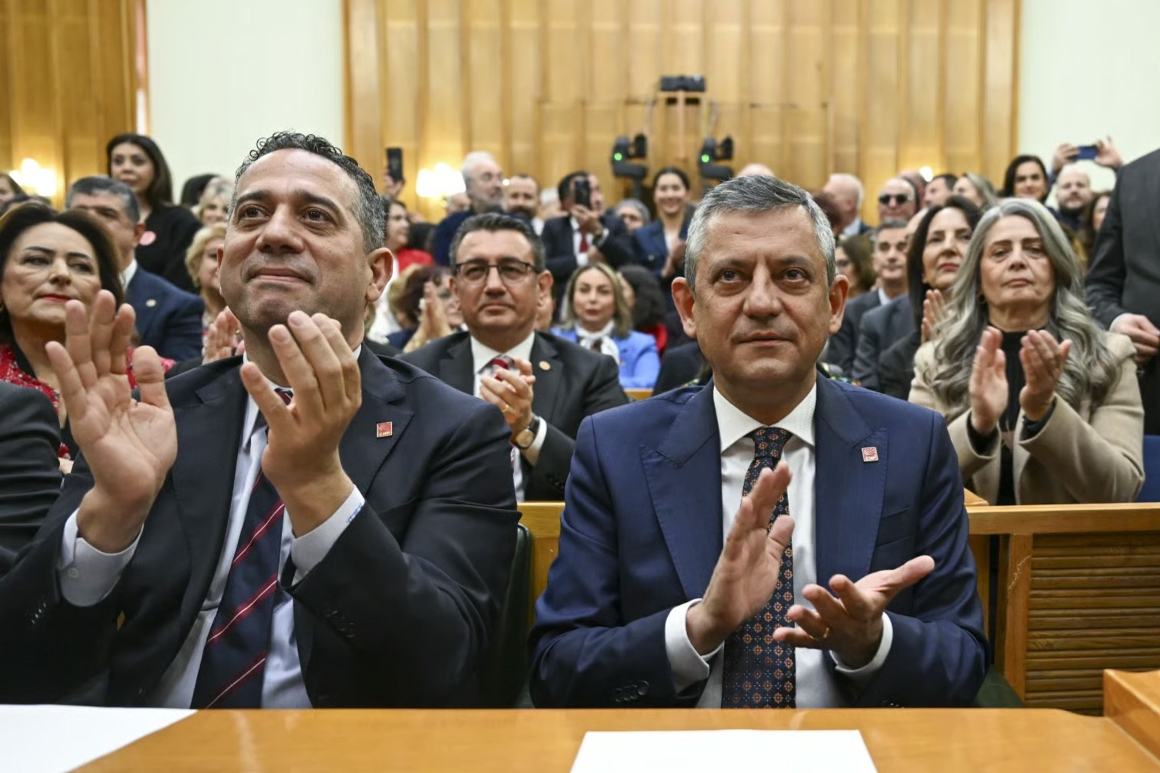Fezlekeler TBMM'de: Özgür Özel ve 3 vekilin dosyası sevk edildi!