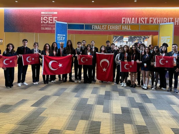 Türk öğrenciler ABD'de yapılan yarışmasından ödüllerle döndü