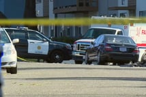 ABD'de sahil güvenlik üssünde saldırı paniği: 3 yaralı