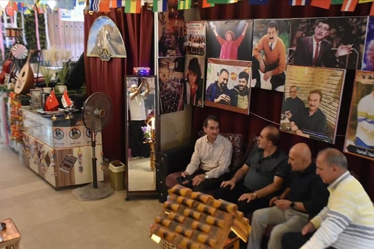 Kerkük’te Barış Manço Kafe hayranlarla doldu