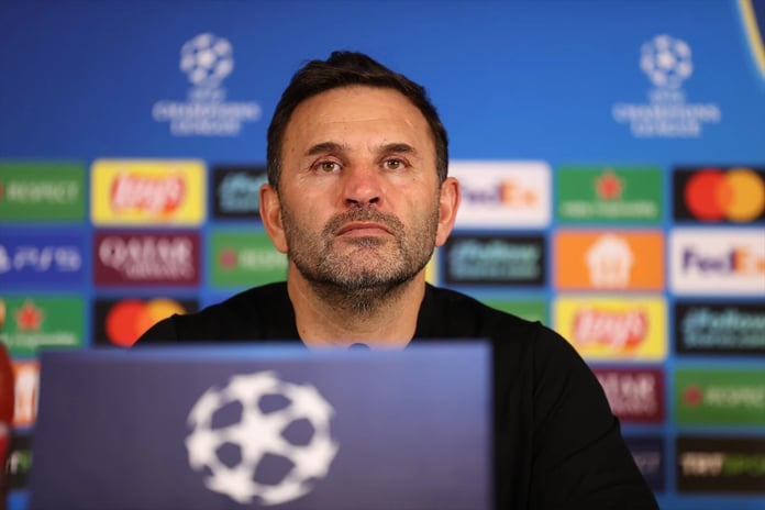 "Maç performanslarının değişmesinden mutlu değilim"