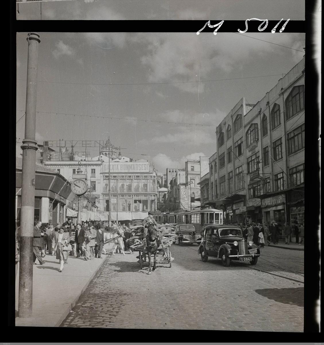 İstanbul'un hiç görmediğiniz fotoğrafları ortaya çıktı | Ünlü fotoğrafçının 79 yıllık arşivi tarihe ışık tutuyor