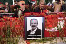 DEM Parti Milletvekili Önder son yolculuğuna uğurlanıyor