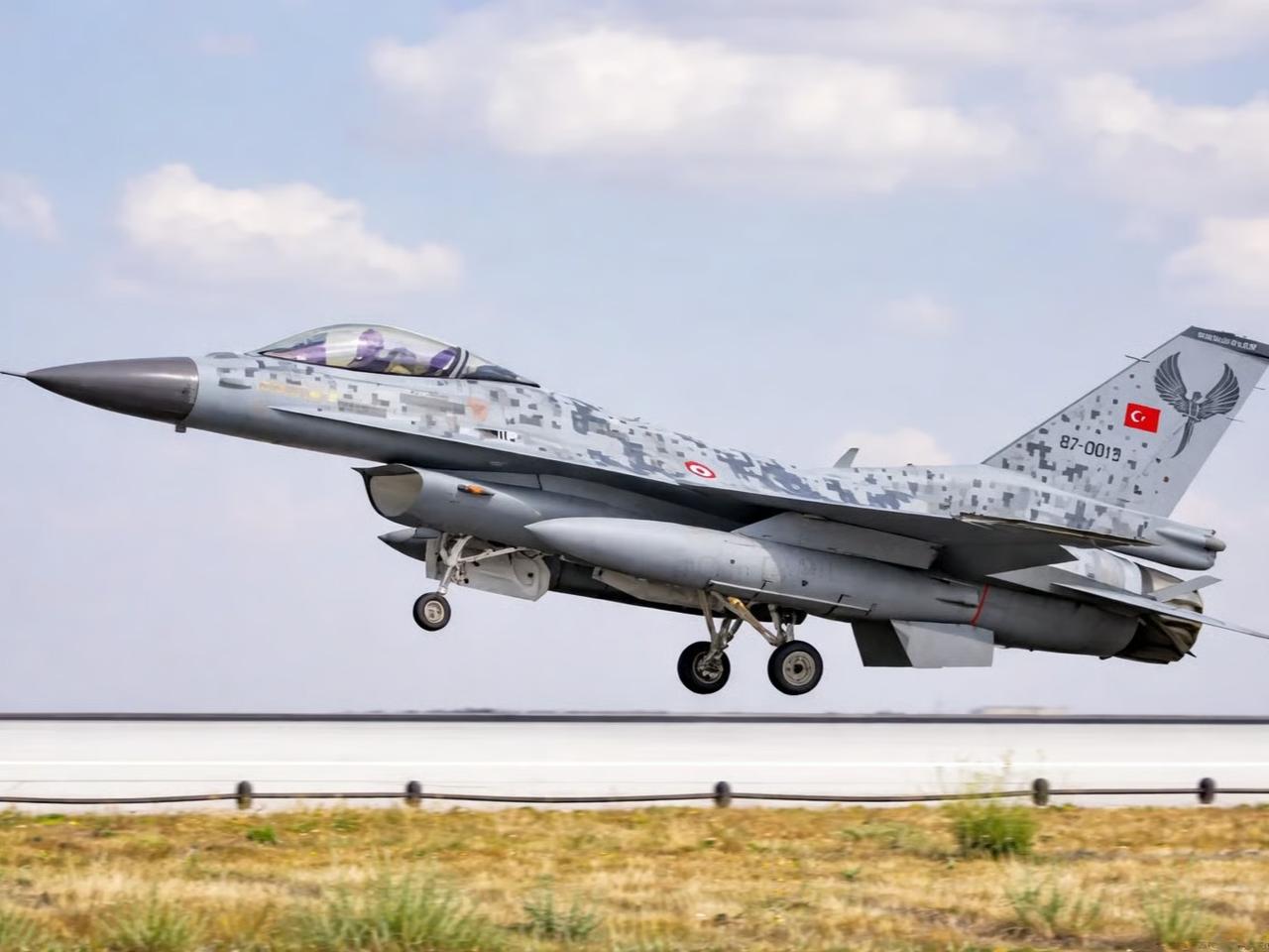 F-16 ÖZGÜR’den AESA destekli ilk GÖKDOĞAN atışı