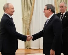 Putin Küba Dışişleri Bakanı ile Moskova’da görüştü